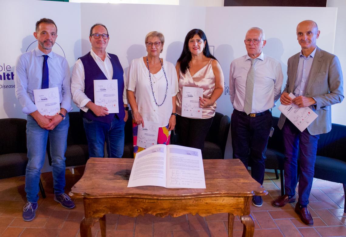 La firma della Carta People in Health